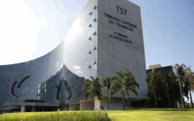 TST: reversão de justa causa gera indenização por danos morais